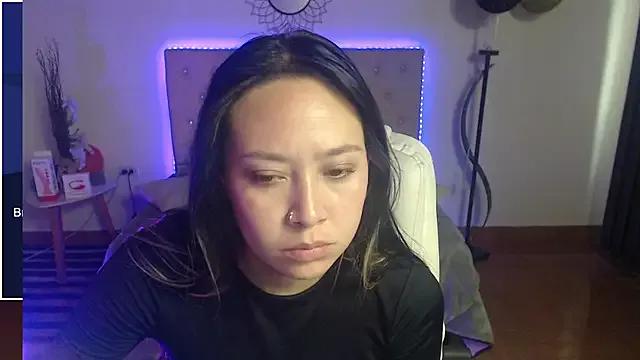 Explore our live girls sluts from our Custom and Multi clubs and checkout exclusive access to highly interactive content, such as shape, hair, titties, pussy type and many more.