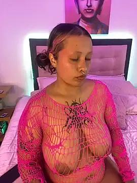 pink_maddy from StripChat is Freechat