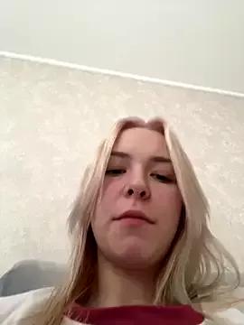 Pink_shimmer from StripChat is Freechat