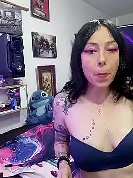 Explore our live girls sluts from our Custom and Multi clubs and checkout exclusive access to highly interactive content, such as shape, hair, titties, pussy type and many more.