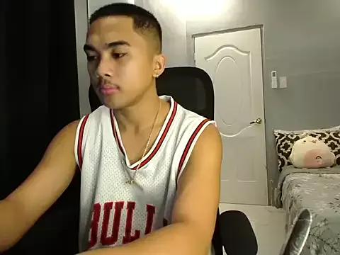 pinoyAdrianneXXX from StripChat is Freechat