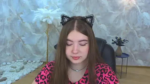 Explore our live girls sluts from our Custom and Multi clubs and checkout exclusive access to highly interactive content, such as shape, hair, titties, pussy type and many more.