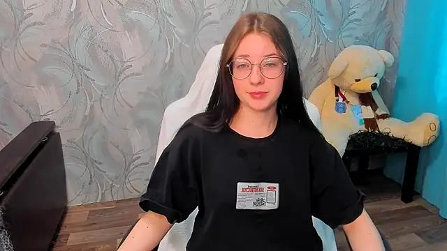 Explore our live girls sluts from our Custom and Multi clubs and checkout exclusive access to highly interactive content, such as shape, hair, titties, pussy type and many more.