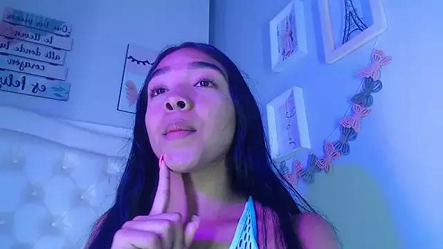 Explore our live girls sluts from our Custom and Multi clubs and checkout exclusive access to highly interactive content, such as shape, hair, titties, pussy type and many more.