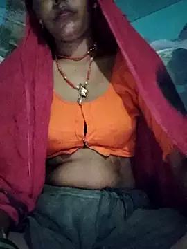 Pooja750 from StripChat