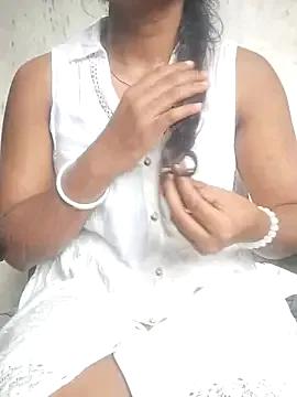 POOJA999 from StripChat