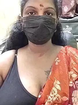 poojaa-rani from StripChat