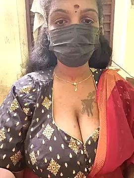 poojaa-rani from StripChat