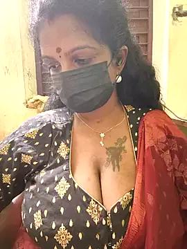 poojaa-rani from StripChat