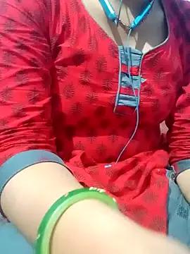 Poojadarlingg0 from StripChat is Freechat