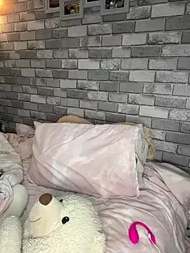 Poppy_frankie from StripChat