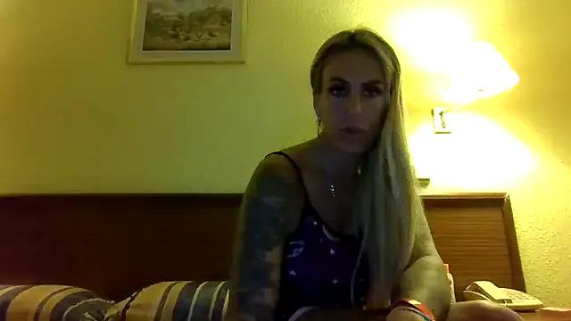 poppyinga1 from StripChat