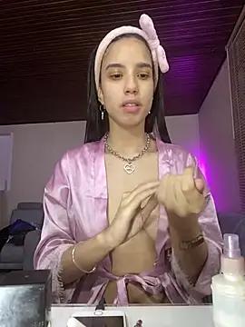 Explore our live girls sluts from our Custom and Multi clubs and checkout exclusive access to highly interactive content, such as shape, hair, titties, pussy type and many more.