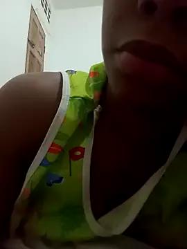 PrettahSantos webcams show profile image 
