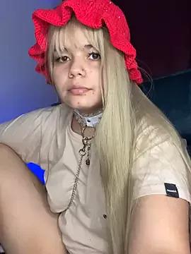 Explore our live girls sluts from our Custom and Multi clubs and checkout exclusive access to highly interactive content, such as shape, hair, titties, pussy type and many more.