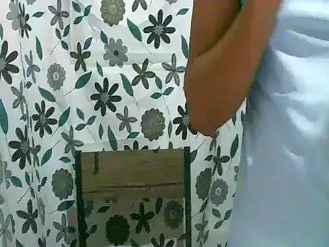 Pretty_christine01 from StripChat is Freechat