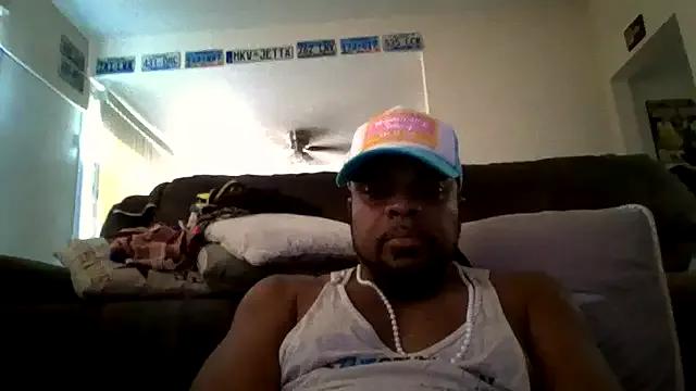 PRETTY_FLY_4aBiGUY from StripChat is Freechat