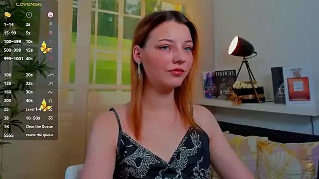 Explore our live girls sluts from our Custom and Multi clubs and checkout exclusive access to highly interactive content, such as shape, hair, titties, pussy type and many more.
