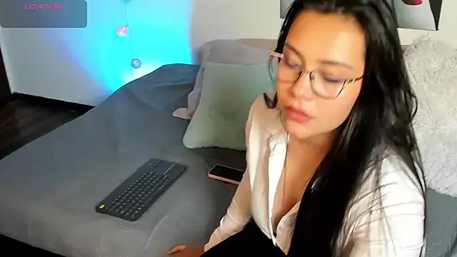 Pretty_Miaa webcams show profile image 