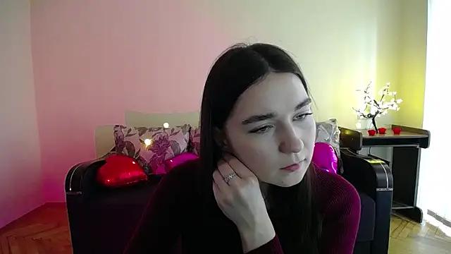 Explore our live girls sluts from our Custom and Multi clubs and checkout exclusive access to highly interactive content, such as shape, hair, titties, pussy type and many more.