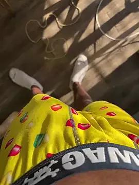 Prettydickboyy from StripChat is Freechat
