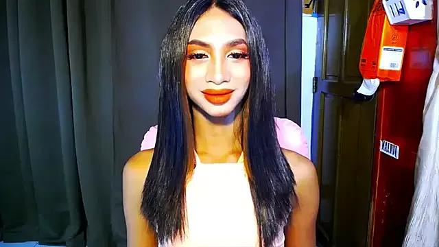 Photos of PrettyLatiina from StripChat is Freechat