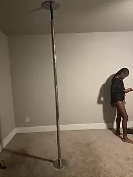PrettypetitePrincess from StripChat is Freechat