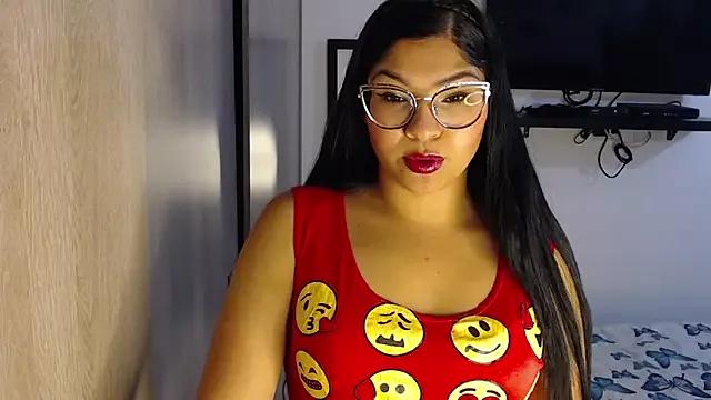 Explore our live girls sluts from our Custom and Multi clubs and checkout exclusive access to highly interactive content, such as shape, hair, titties, pussy type and many more.