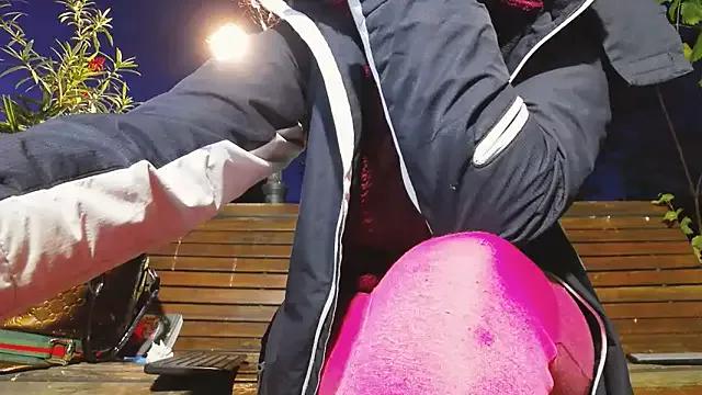 PublicMellyBigLabia from StripChat is Freechat