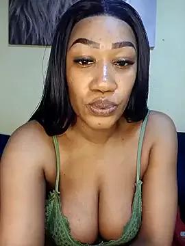 PuneeeLucee webcams show profile image 