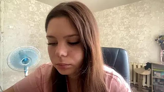Explore our live girls sluts from our Custom and Multi clubs and checkout exclusive access to highly interactive content, such as shape, hair, titties, pussy type and many more.