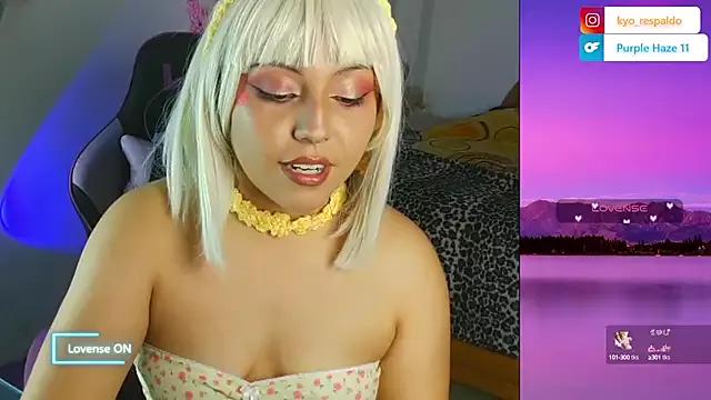 PurpleHaze17 from StripChat