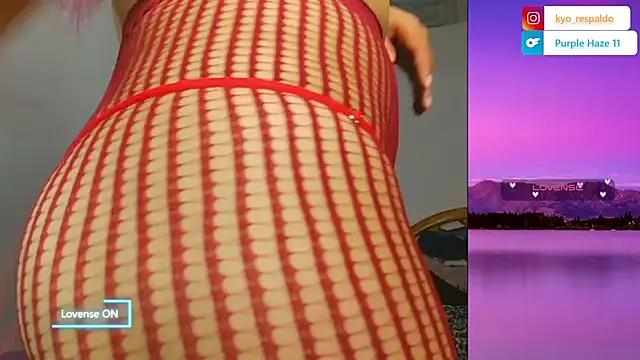 PurpleHaze17 from StripChat