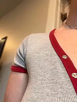 PussiesnCream_ from StripChat