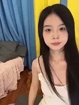 Qiqi_x webcams show profile image 