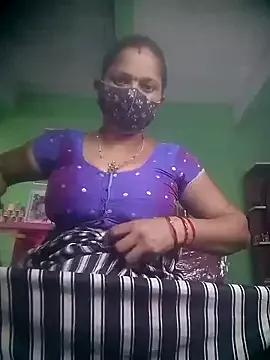 QRESABABY from StripChat is Freechat