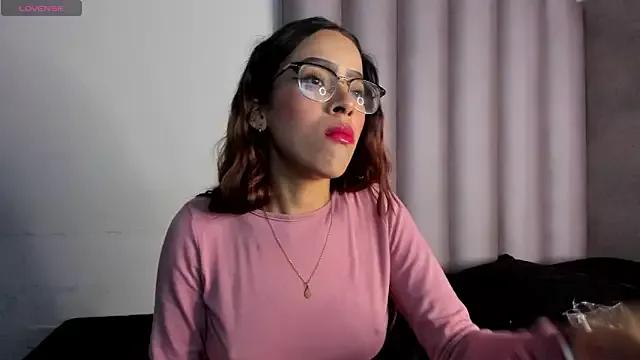 queen-090 from StripChat