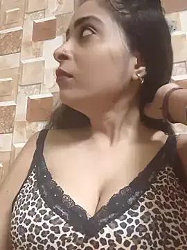 QUEEN-ADITI from StripChat is Freechat