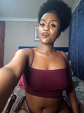 Queen-Chocolate from StripChat