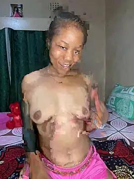 Queen-Dyness from StripChat