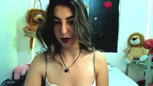 queen-natty from StripChat