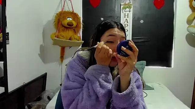 queen-natty from StripChat is Freechat