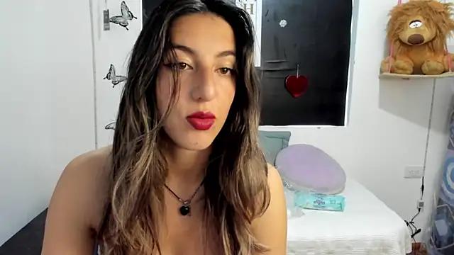 queen-natty from StripChat