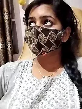 Queen467 from StripChat