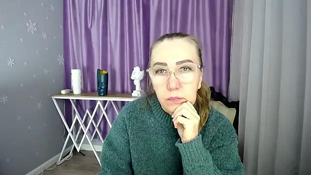 queen_a_n_i from StripChat