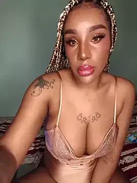 Queen_Amara from StripChat is Freechat