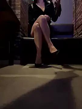 Explore our live girls sluts from our Custom and Multi clubs and checkout exclusive access to highly interactive content, such as shape, hair, titties, pussy type and many more.