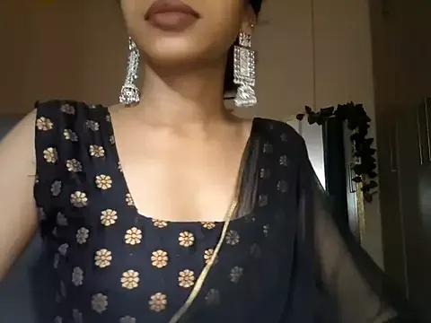 Queen_Ayeshaa from StripChat