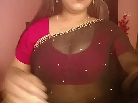 Queen_Jessia from StripChat is Freechat