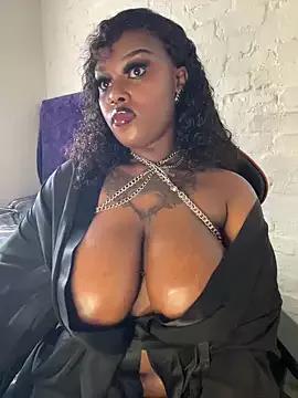 QUEEN_NOBUHLE_777 from StripChat is Freechat